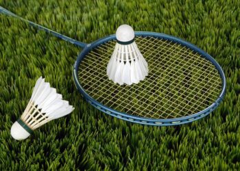 Best Badminton Racket under 2500